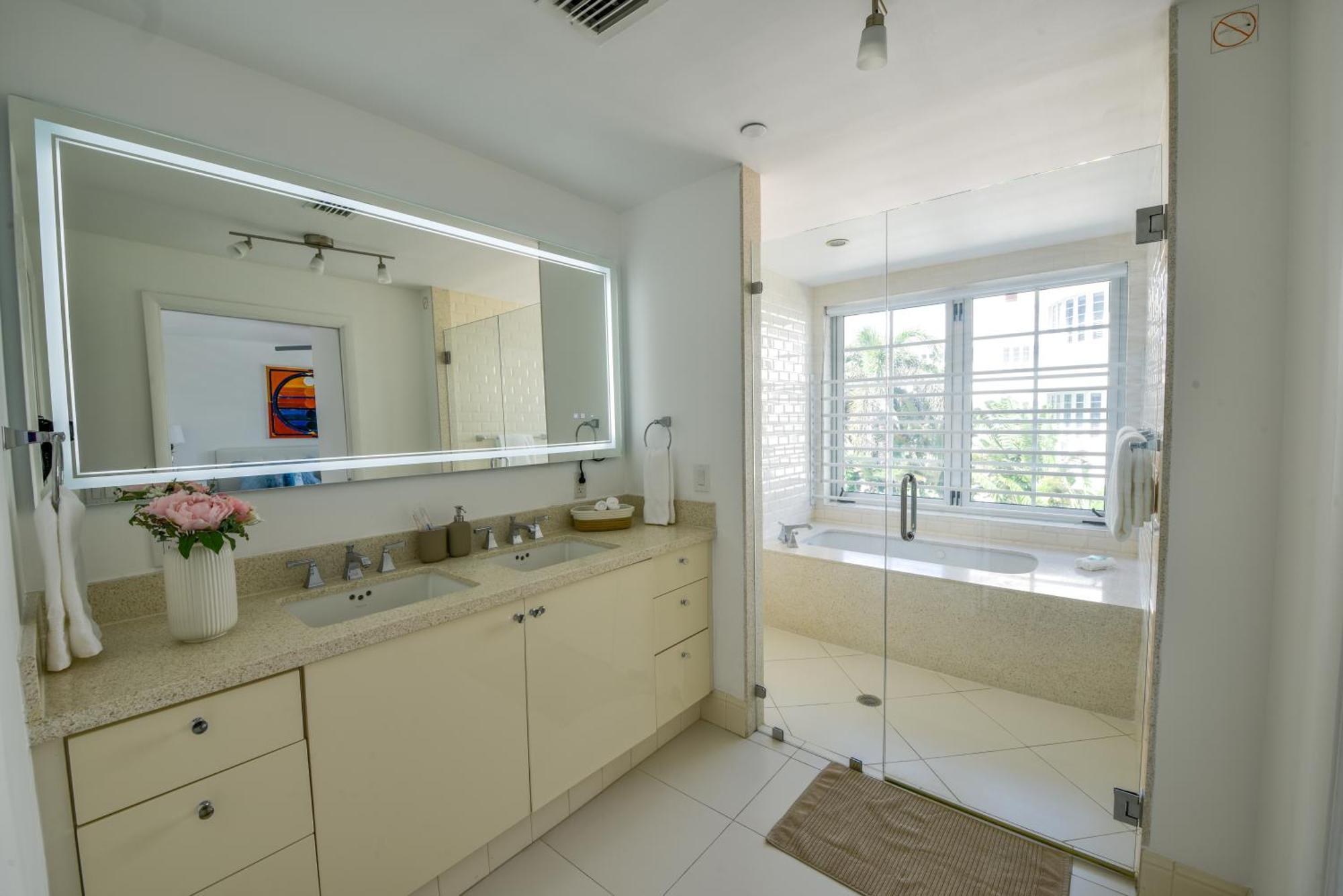 Carlyle Hotel Ocean Dr South Beach 2 Bedroom Luxury Apartment Miami Beach Exterior foto